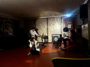 The Grey Space presents: Flowers/Ghosts&Echoes + Rengbird
