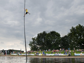 Hollands Kampioenschap Polsstokverspringen in Linschoten!