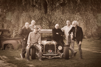 Bandeville met een tribute to Willy (Mink) Deville