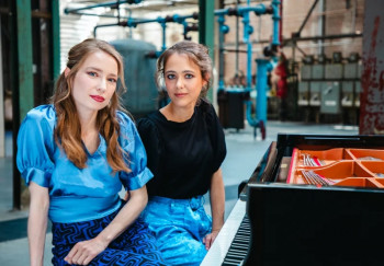 BETH & FLO, PIANO