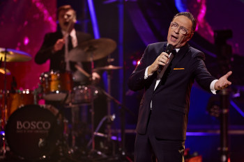 Sinatra The Story by Douglas en BOSCO