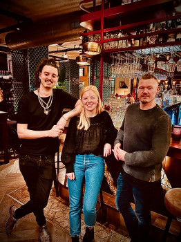 PopPubQuiz Live KerstQuiz @ Brava