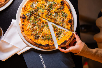 Lekkerste pizza's van Amsterdam | Zaterdag Pizza Night Kanteen25