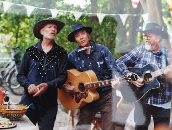 Concert Bordello Brothers