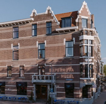 Supernova Hotel