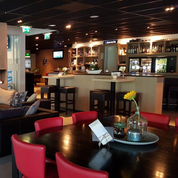 Café/Zalencentrum De Hangar