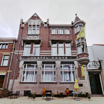 Hostel Roots